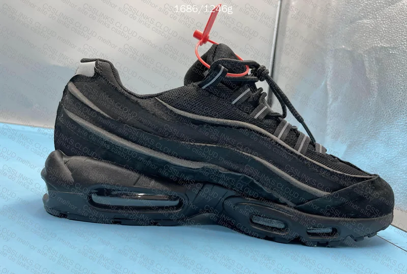Air Max 95 x CDG 4