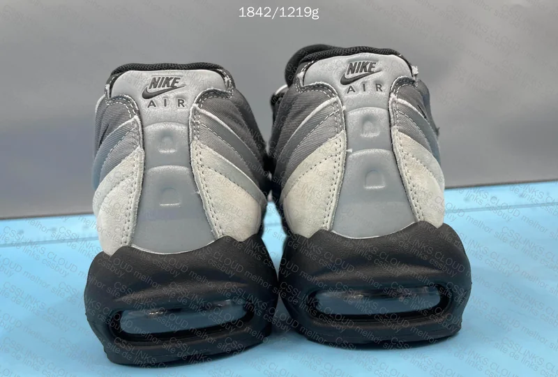 Air Max 95 x CDG 4