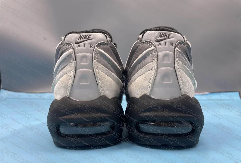 Air Max 95 x CDG White and Grey 3
