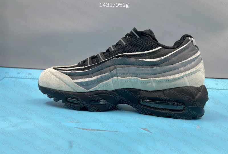Air Max 95 X Comme Des Garçons