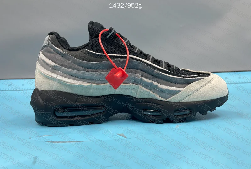 Air Max 95 X Comme Des Garçons 4