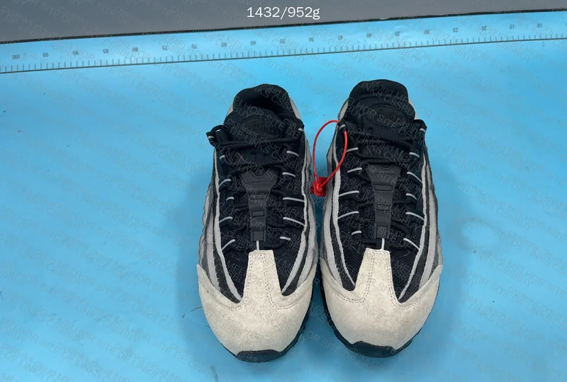 Air Max 95 X Comme Des Garçons 6