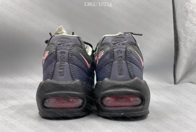 Air max 95 x Corteiz Pink Beam 3