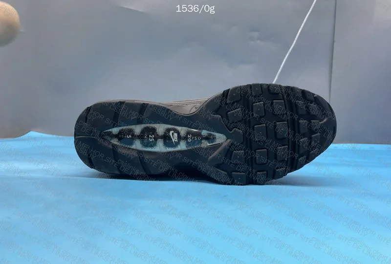 Air Max 95 x Supreme (Sorteio) 6