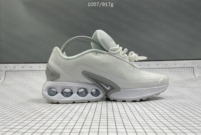Air Max DN White 8