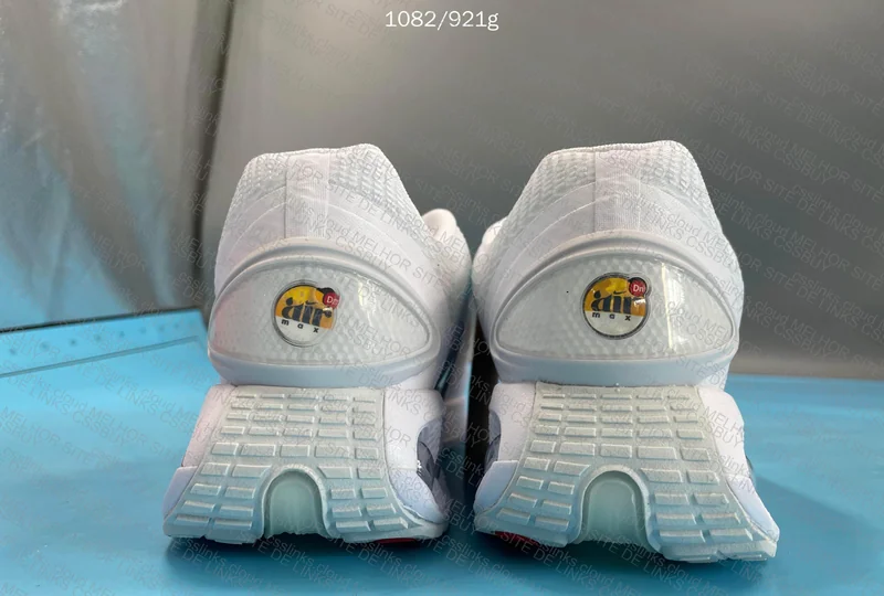 Air Max DN White 4