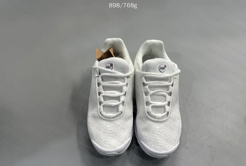Air Max DN (Lady Foot) 2