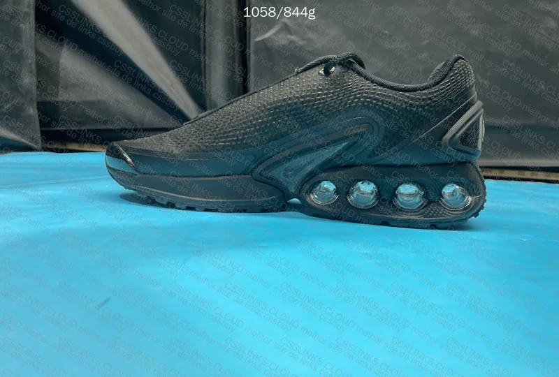 Air Max Dn "Triple Black" 5