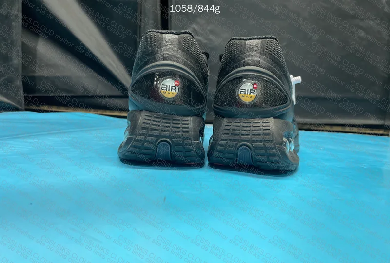 Air Max Dn "Triple Black" 6