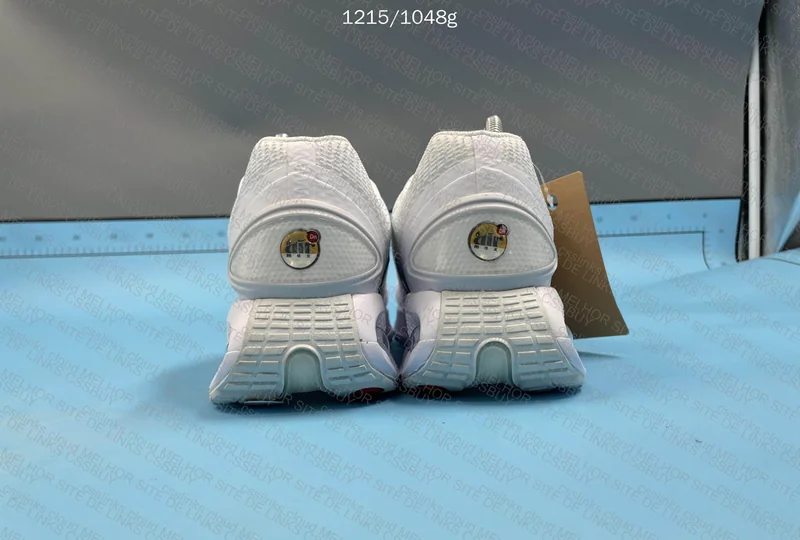 Air Max DN Triple White 3