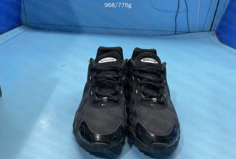 AIR MAX DN8 4
