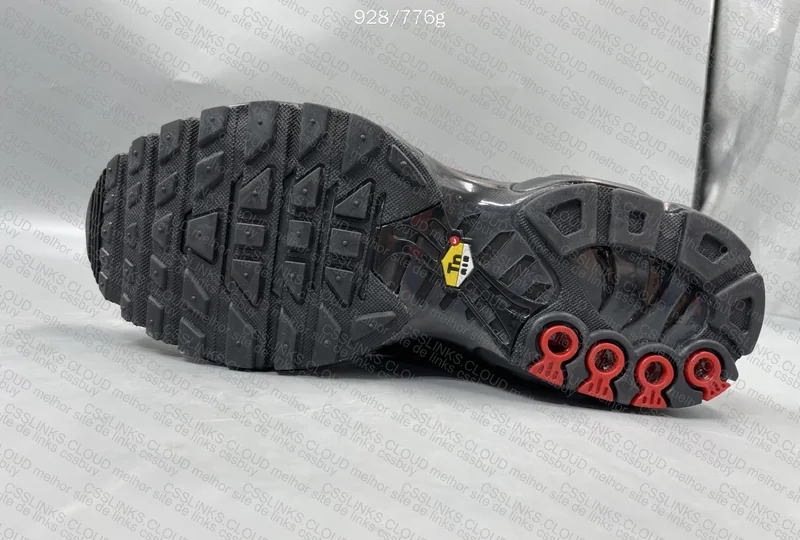 Air Max Plus 6