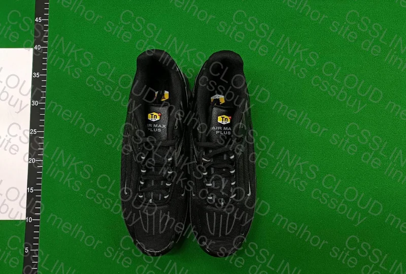 AIR MAX PLUS 3 (TN3) 3