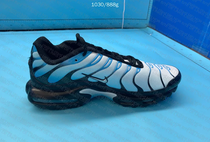 Air Max Plus Black/Sky Blue 10