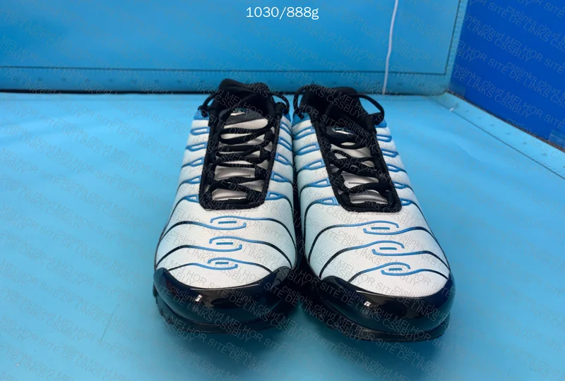Air Max Plus Black/Sky Blue 3