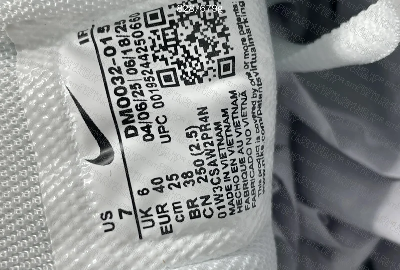 Air Max Plus Grey University Blue Black 4