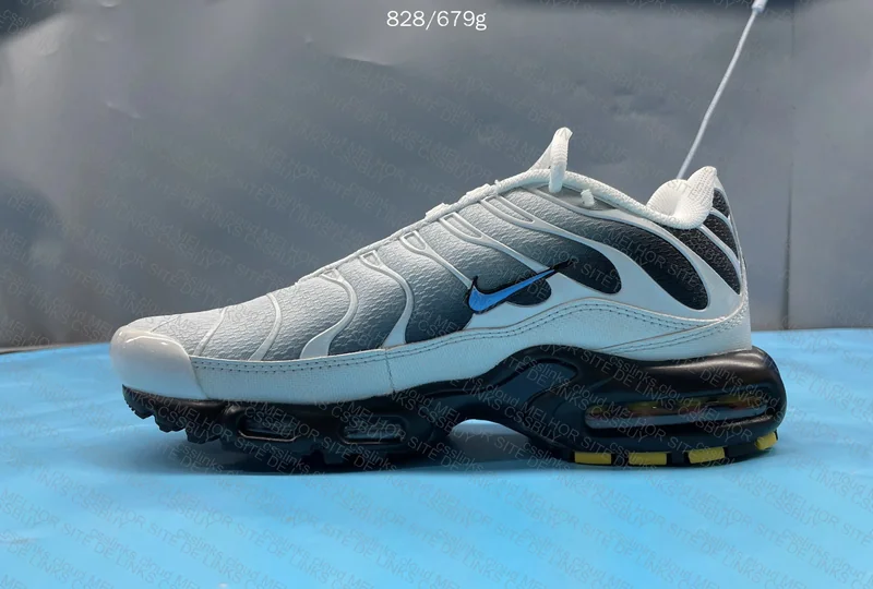 Air Max Plus Grey University Blue Black 5