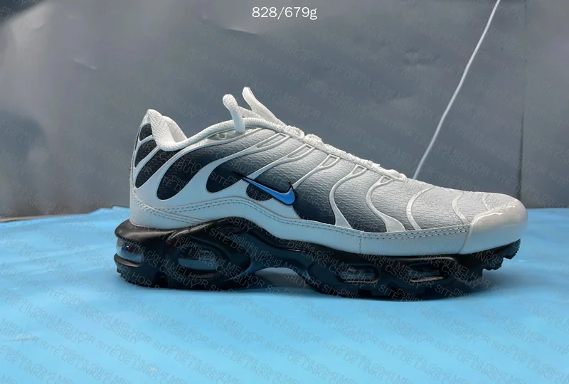 Air Max Plus Grey University Blue Black 6