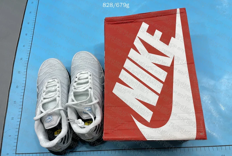 Air Max Plus Grey University Blue Black 8