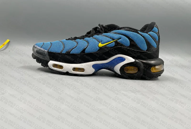 Air Max plus "hyper blue" 4