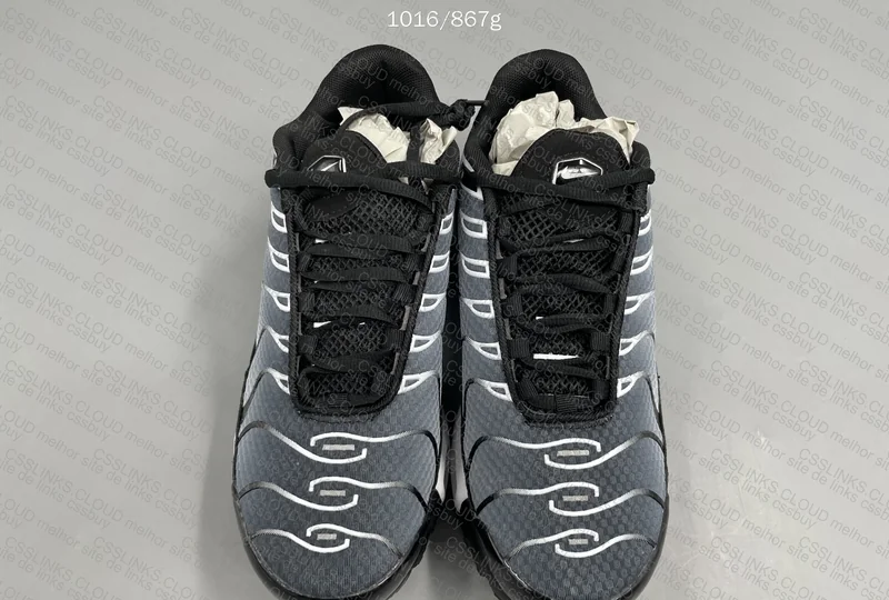 Air Max Plus TN Black Metallic Silver