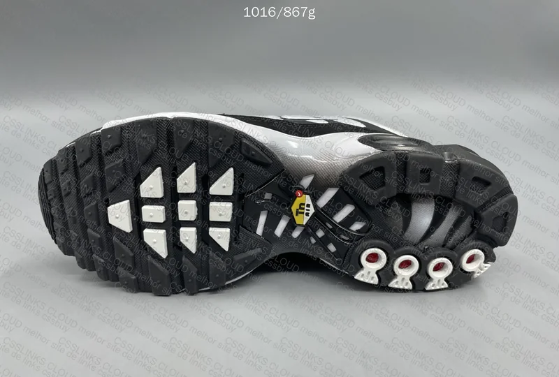 Air Max Plus TN Black Metallic Silver 5