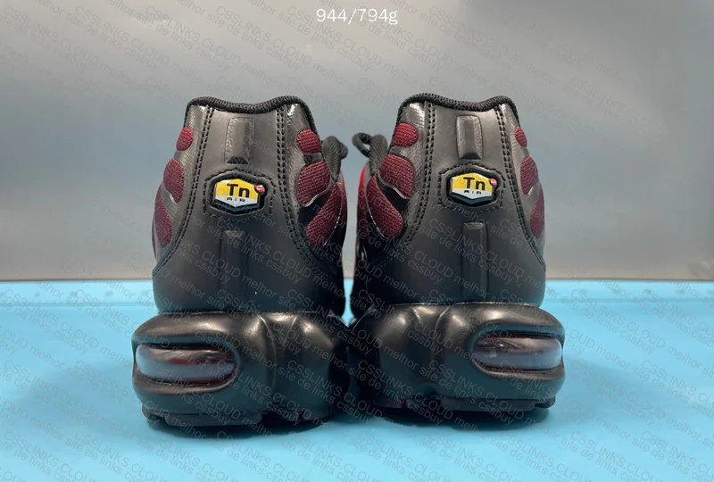Air Max plus “TN - Deadpool” 3