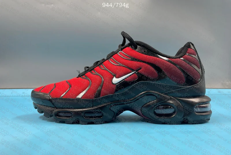 Air Max plus “TN - Deadpool” 4