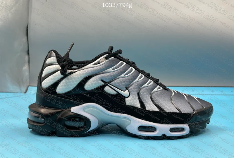 AIR MAX PLUS TN - METALLIC SILVER 8