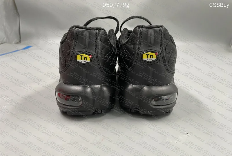 Air Max Plus TN Black 4