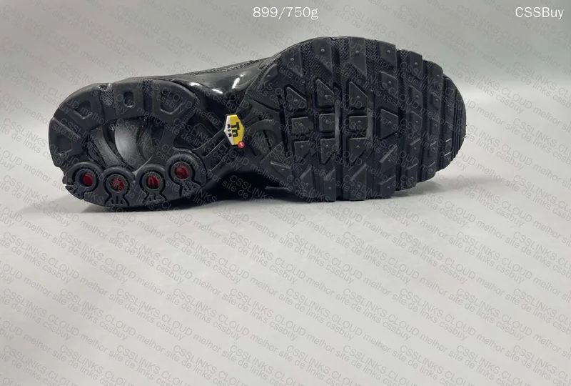 Air Max Plus Triple Black 10