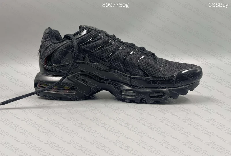 Air Max Plus Triple Black 5