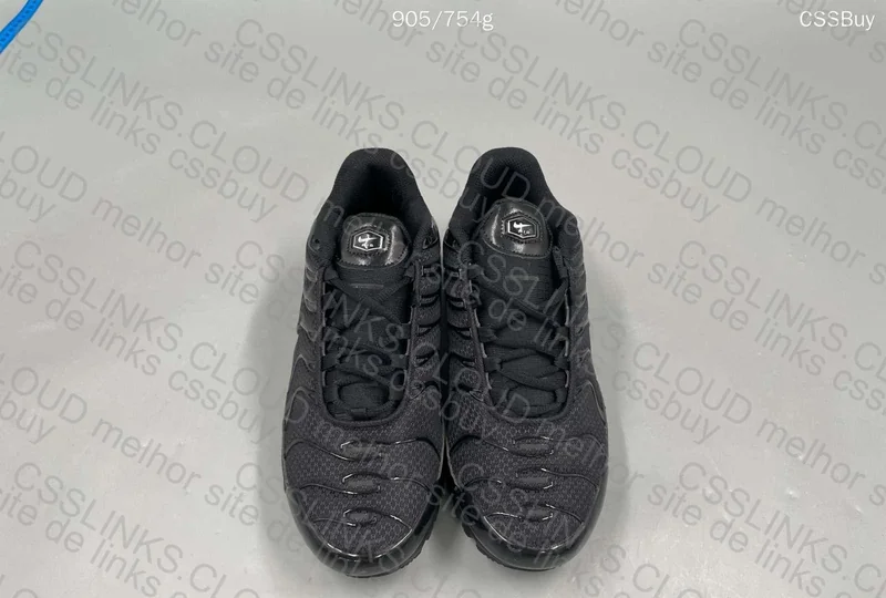 Air Max Plus "Triple Black"