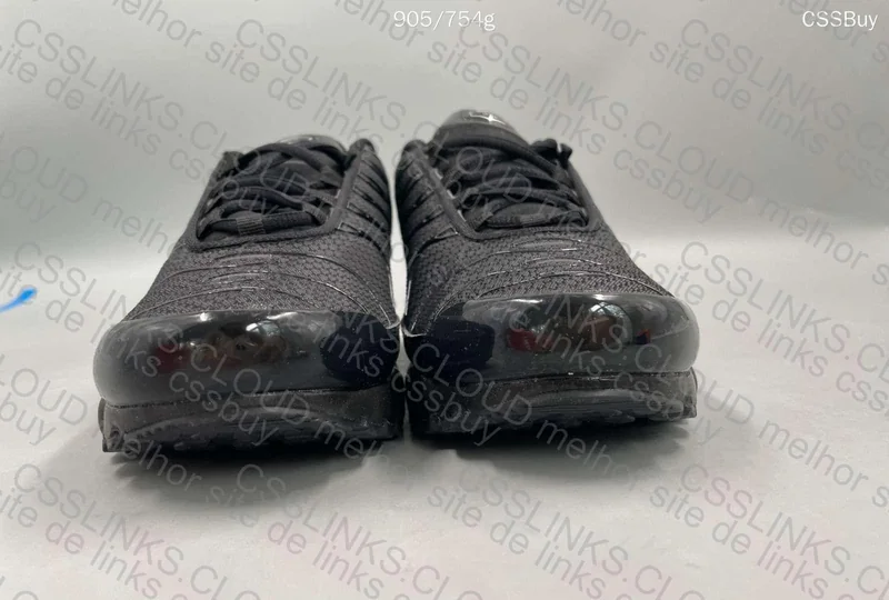Air Max Plus "Triple Black" 10