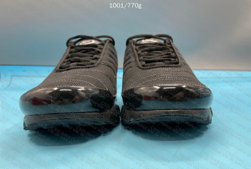 Air Max Plus Triple Black 2