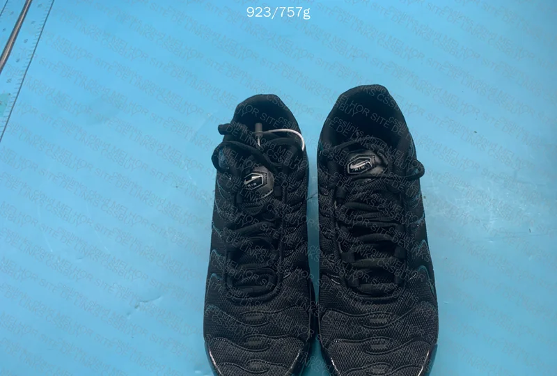 Air Max TN All Black 7