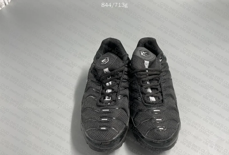 Air Max Tn Black and Gray