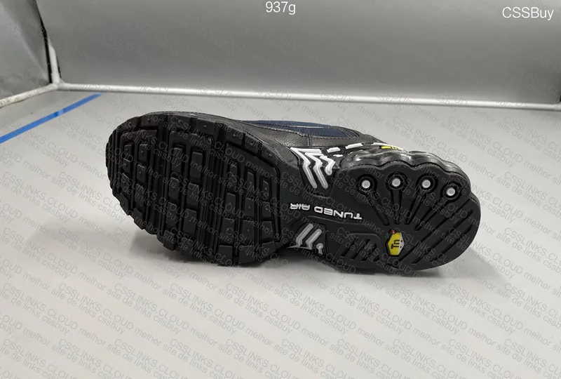 AIR MAX TN PLUS III 6
