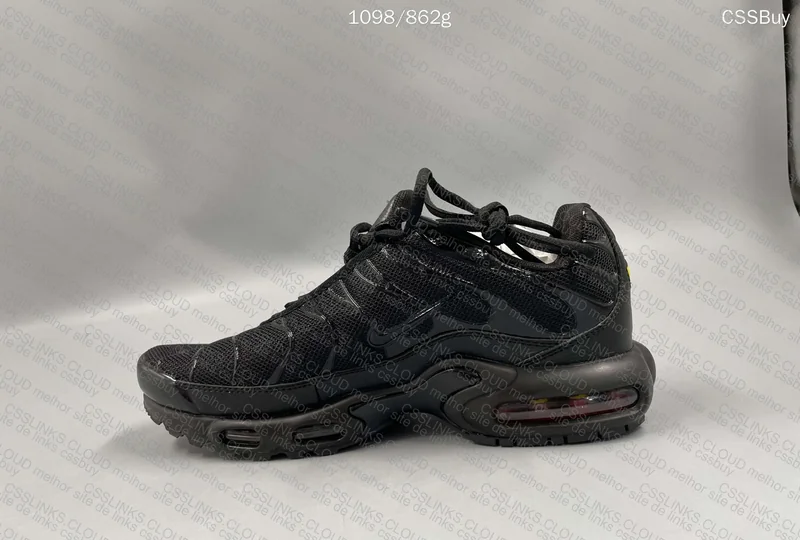 Air Max TN Plus Triple Black 6