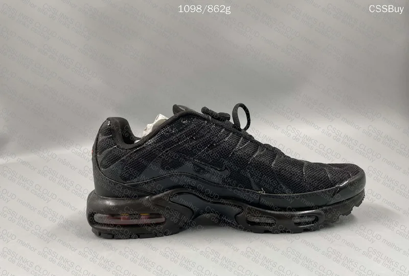 Air Max TN Plus Triple Black 7
