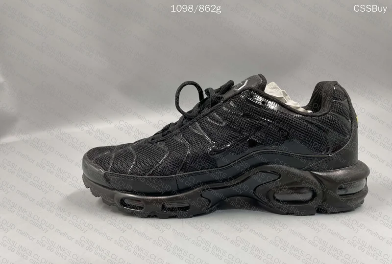 Air Max TN Plus Triple Black 8