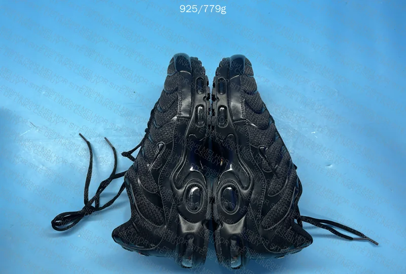 Air Max TN Plus "Triple Black" 9