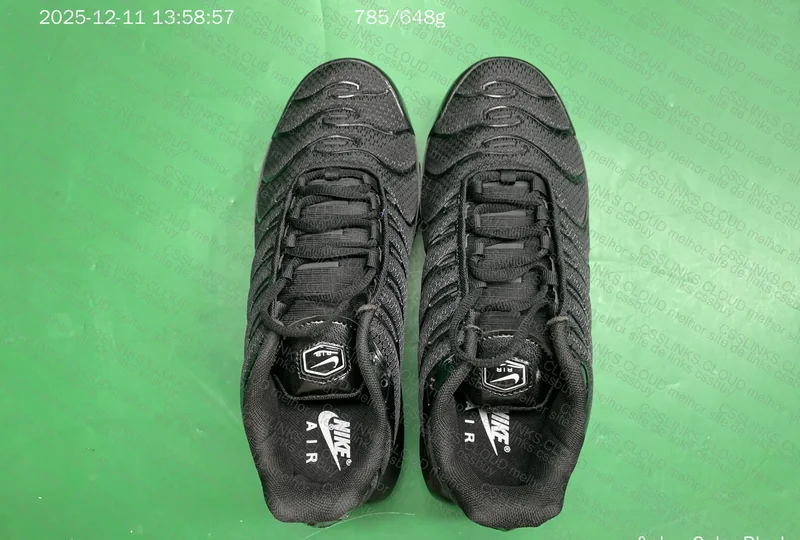 AIR MAX TN TRIPLE BLACK 3