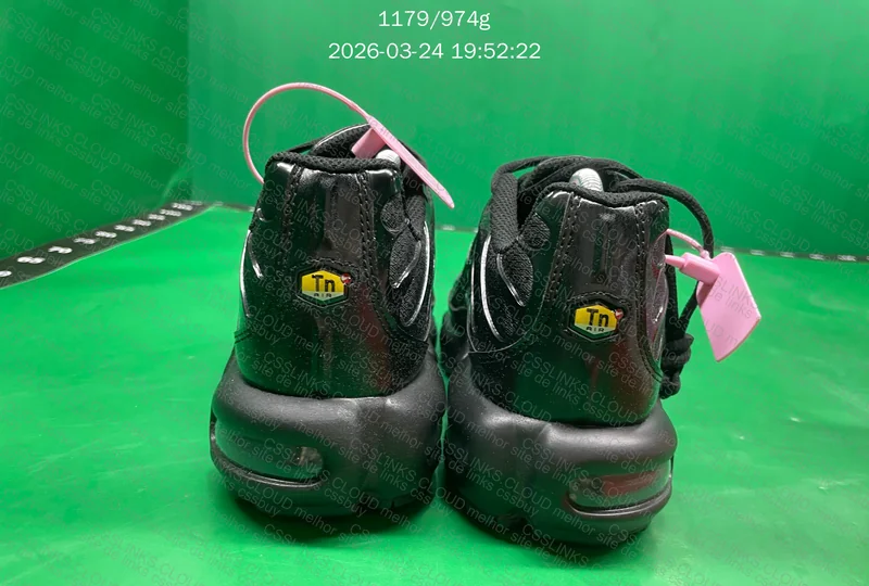Air Max TN Triple Black 2