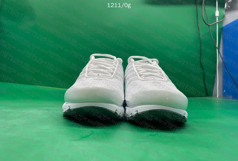 Air Max TN Triple White (primeira compra) 9