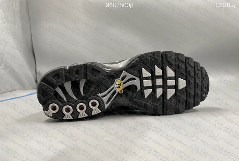 AIR MAX TN UMKAO 4