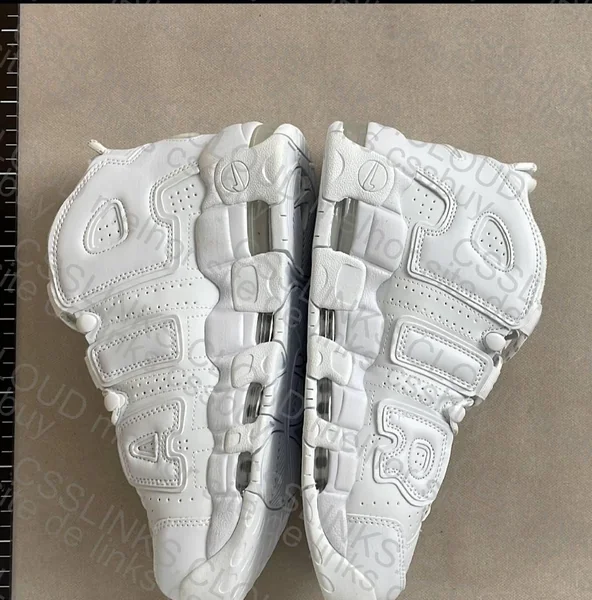 Air More Uptempo Borrowed by China to Clear a Batch 6