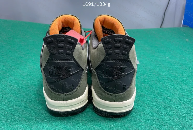 AirJordan 4 Undefeated 7