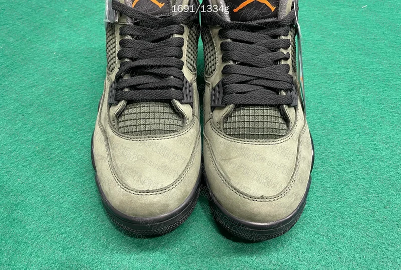 AirJordan 4 Undefeated 8