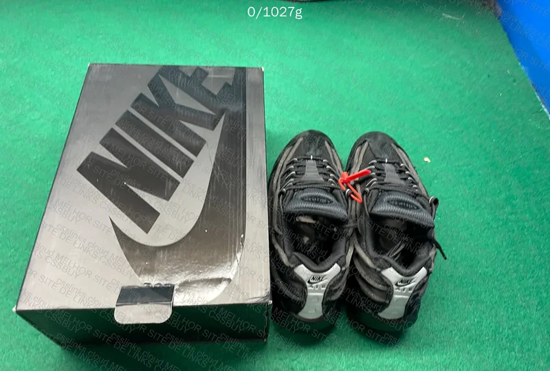 Air Max 95 CDG Black - Help Me 5